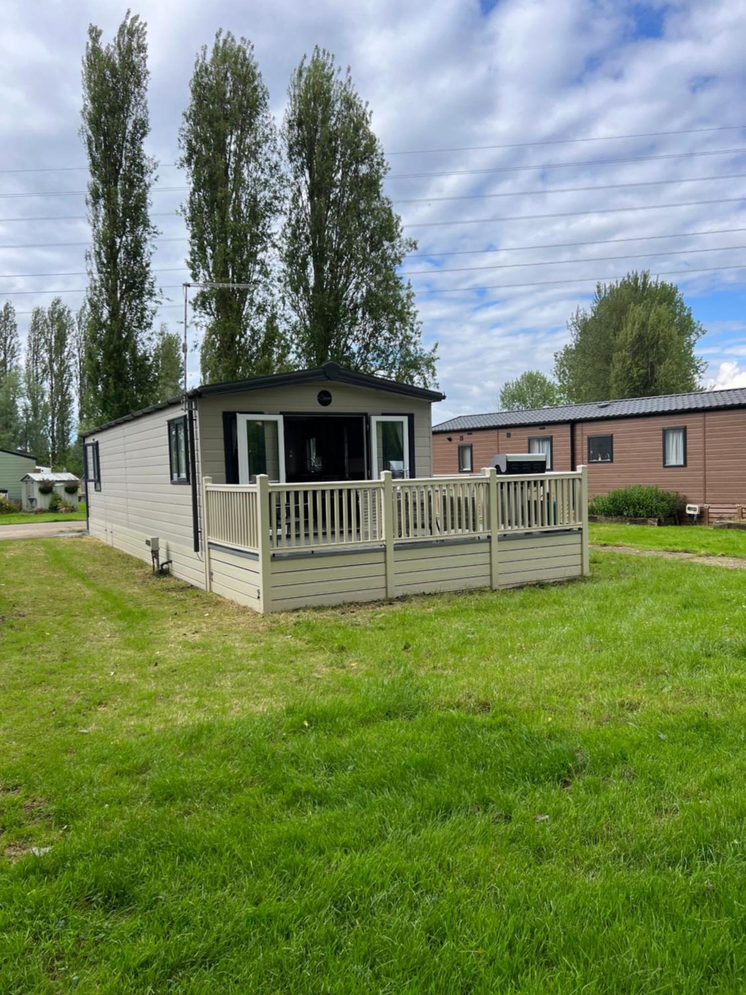 Family Fun Getaway Holiday Home Northampton Extérieur photo